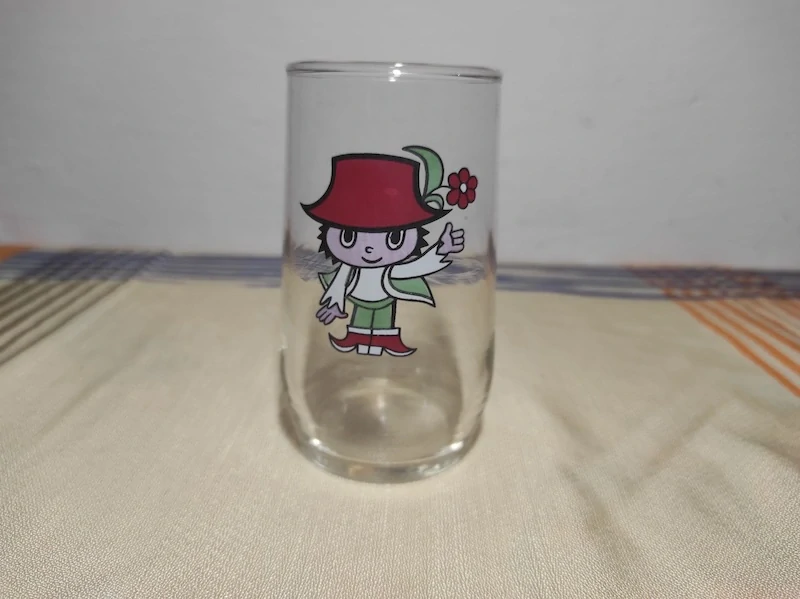 Retro sklenička Cipísek