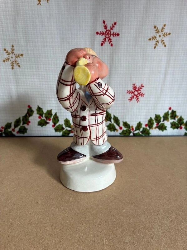 Porcelánová soška Muzikant – Royal Dux