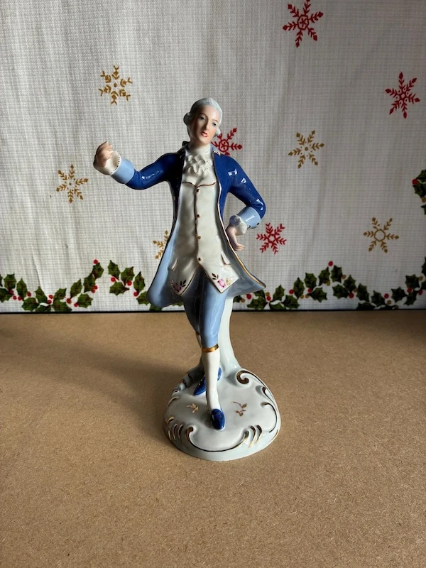 Porcelánová soška – Royal Dux