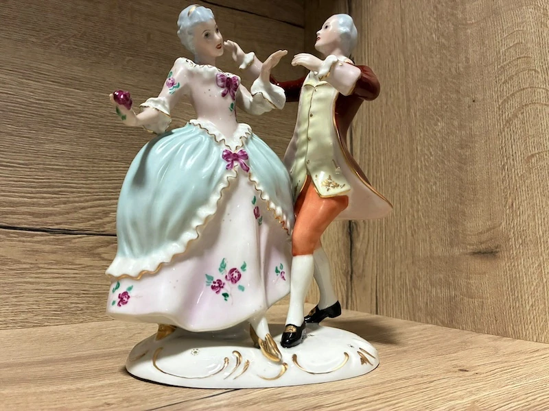 Porcelánová soška Taneční pár – Royal Dux