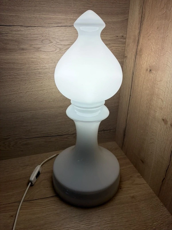 Skleněná lampa Ivan Jakeš – Střelec