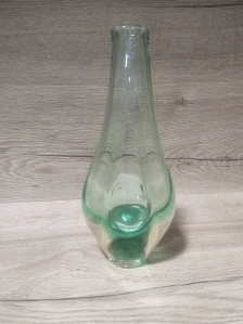 Váza hutní sklo
