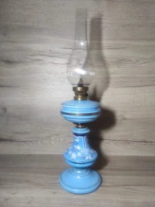 Petrolejová lampa 