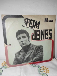 LP Tom Jones 