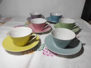 Starý porcelánový servis Brusel/Lilien Austria 