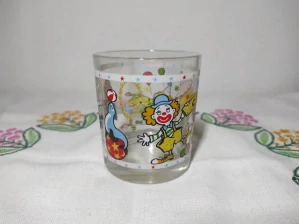 Sklenička dětský motiv