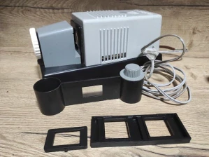 Dětský projektor DIAX 3 + 15x pohádky 