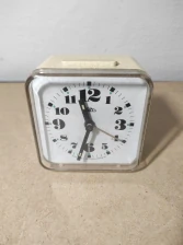 Retro plastový budík Prim