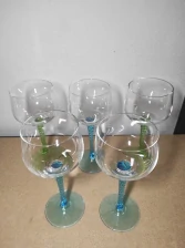 Skleničky na stopce 