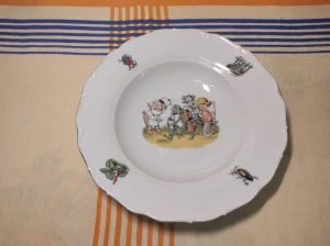 Hluboký talíř Dr. Bolito