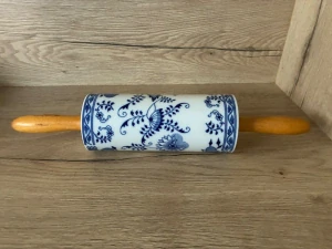 Porcelánový váleček Cibulák Dubí
