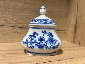 Porcelánová dóza na čaj – cibulák