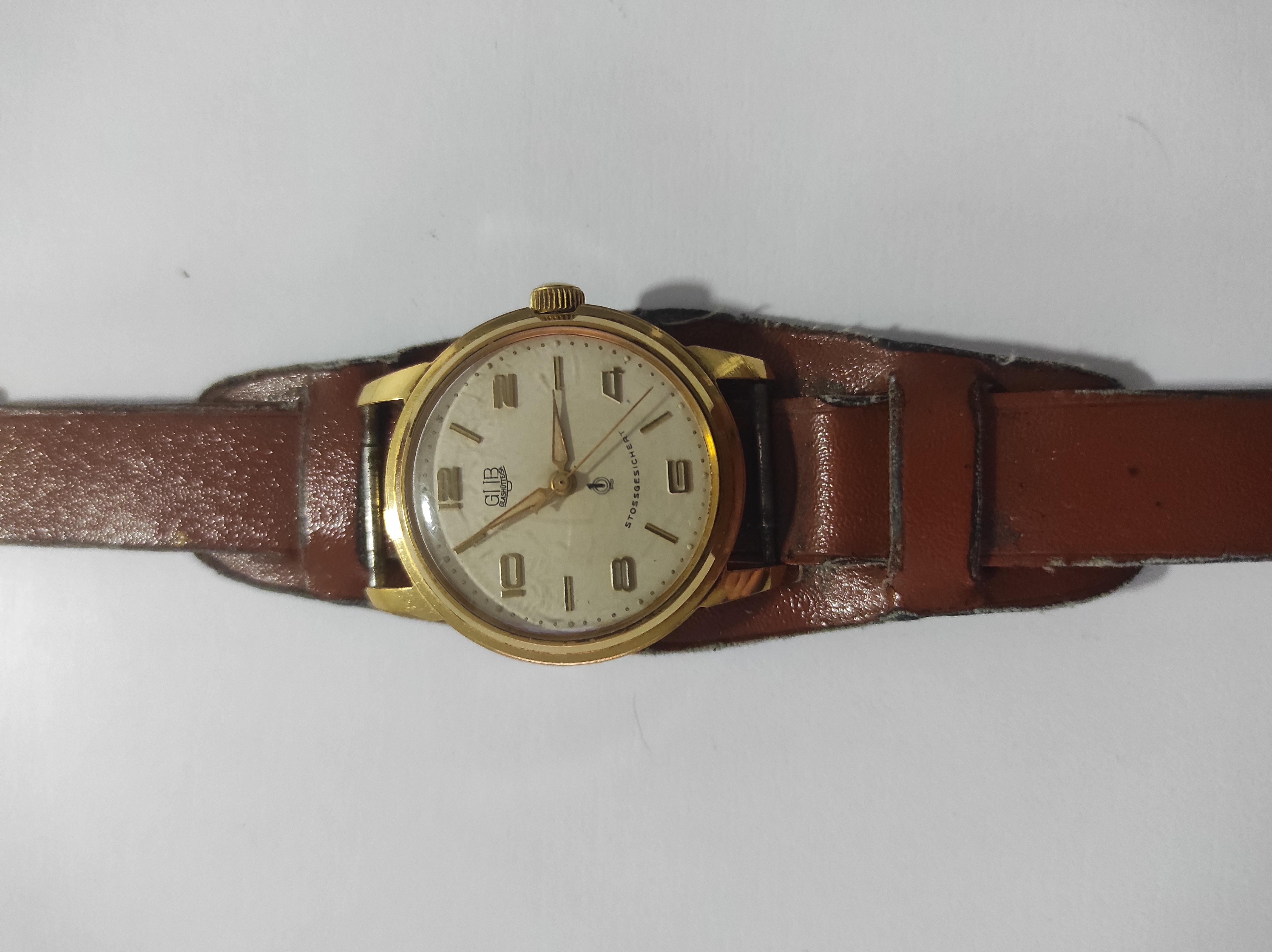 Náramkové hodinky GUB GLASHUTTE - STOSSGESICHERT