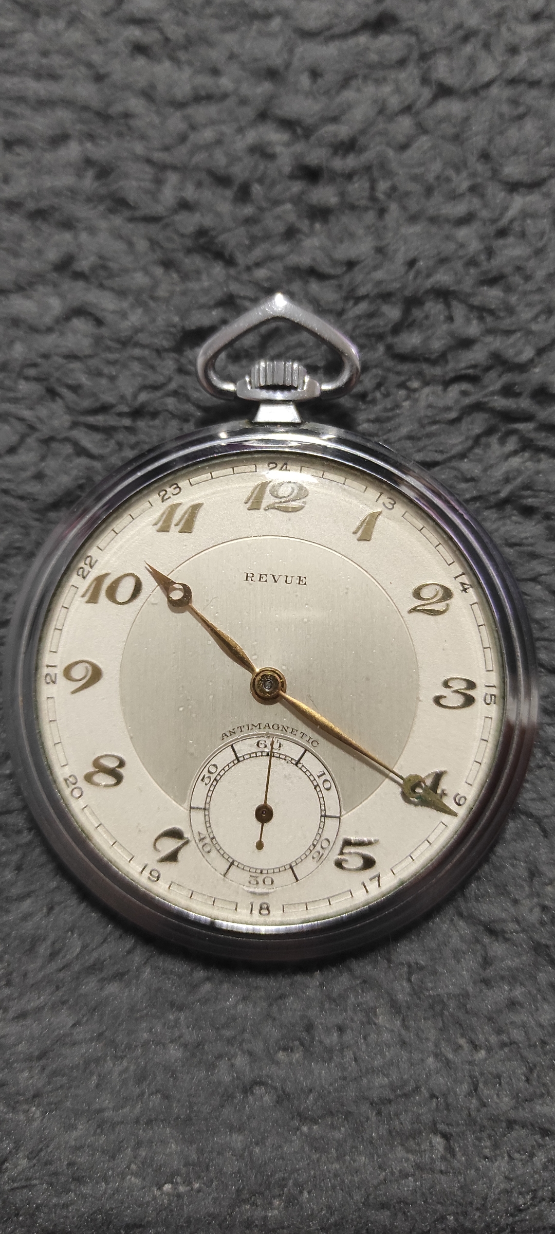 Kapesní hodinky Revue