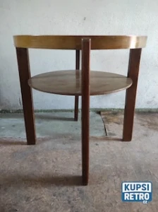 Konferenční stolek