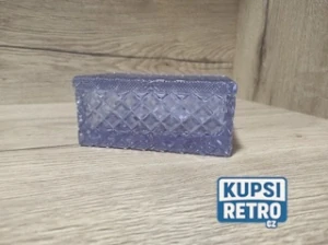 Stará skleněná fialová dóza 