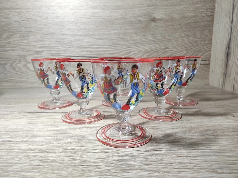 Skleněná malovaná karafa + 6 skleniček 