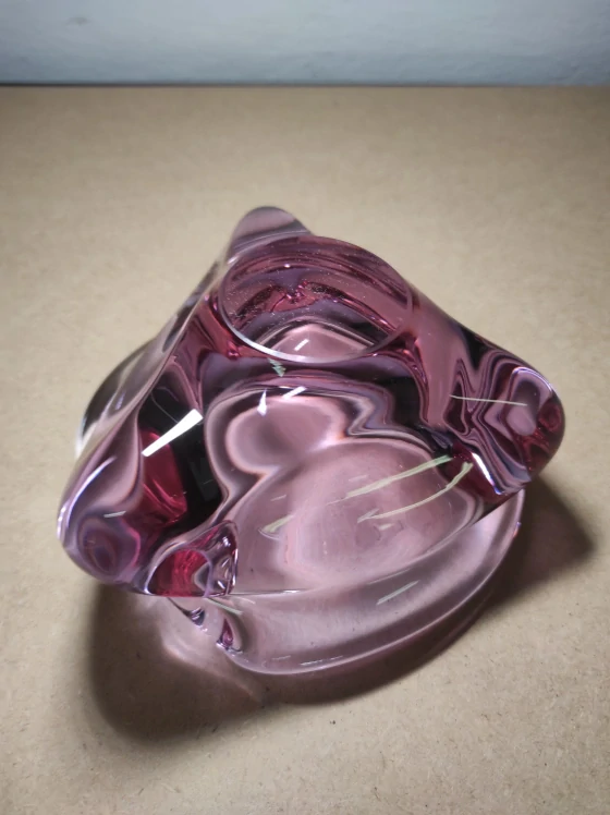 Popelník hutní sklo 