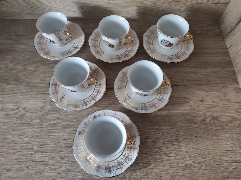 Porcelánová sada 6 šálku s podšálkem 