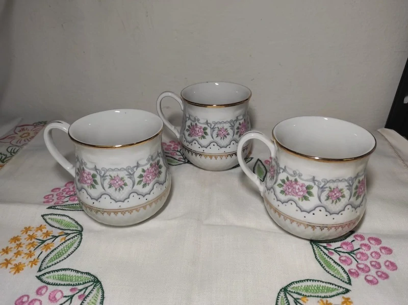 Porcelánový hrnek - buclák - Slavkov 