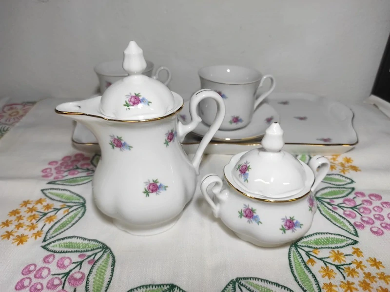 Kávová přátelská souprava - Leander 1946 