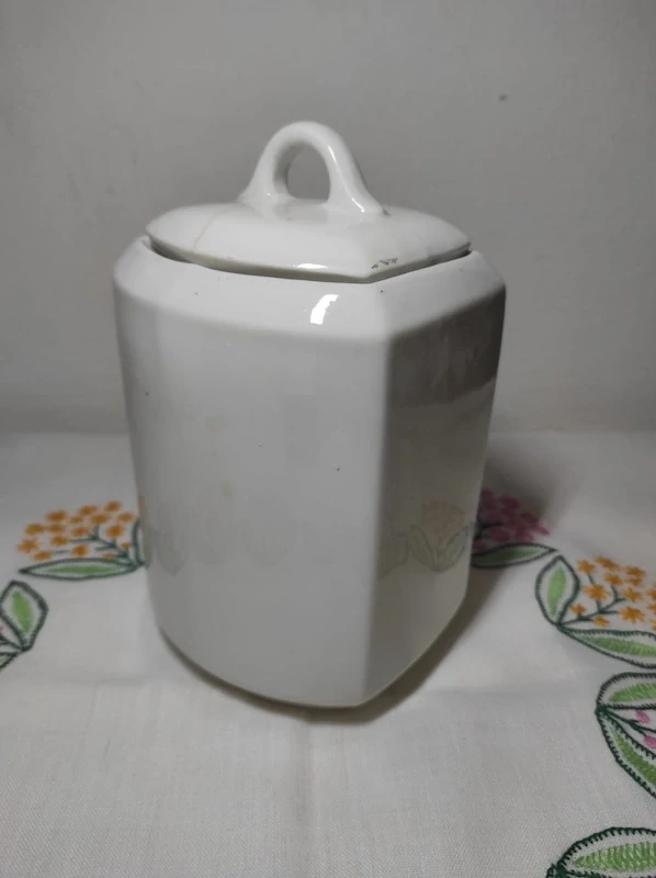 Starožitná kořenka - Káva