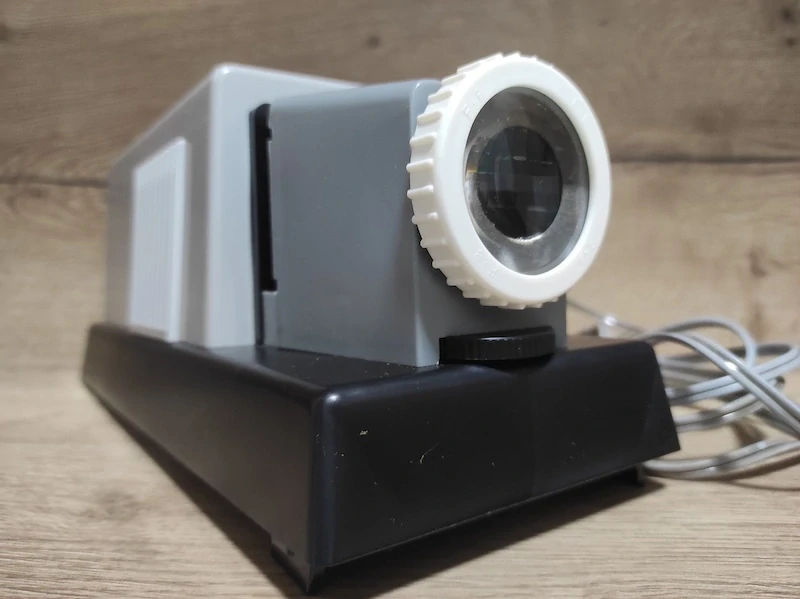 Dětský projektor DIAX 3 + 15x pohádky 