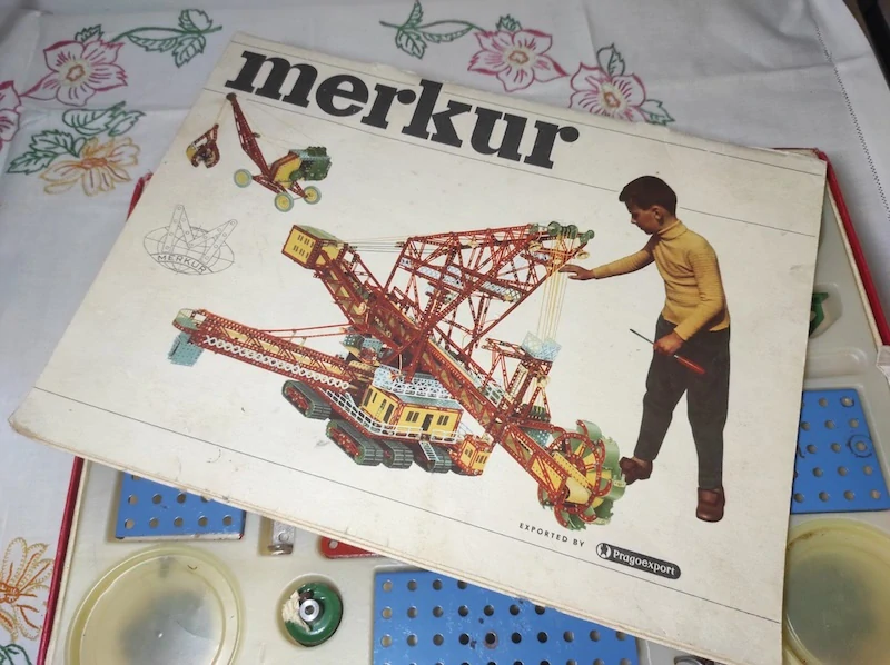 Stavebnice Merkur – retro set (3 patra)