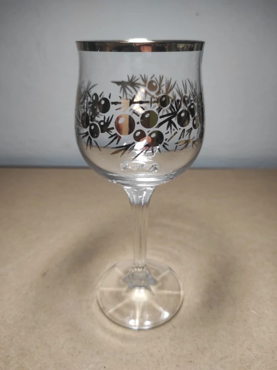 Retro skleničky na stopce 