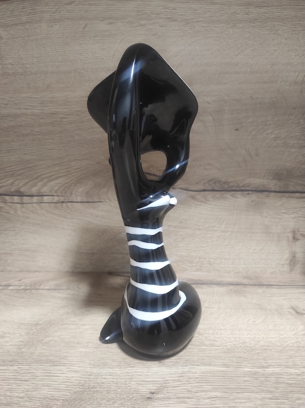 Figurka plážové dívky – porcelánka Ćmielów, 60. léta