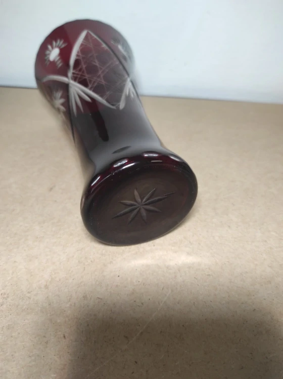 Váza broušené sklo 