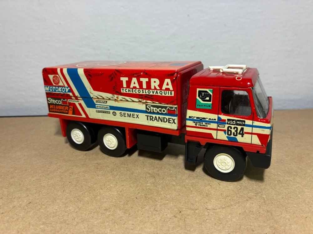 Tatra T 815 KDN – model