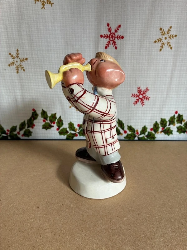 Porcelánová soška Muzikant – Royal Dux