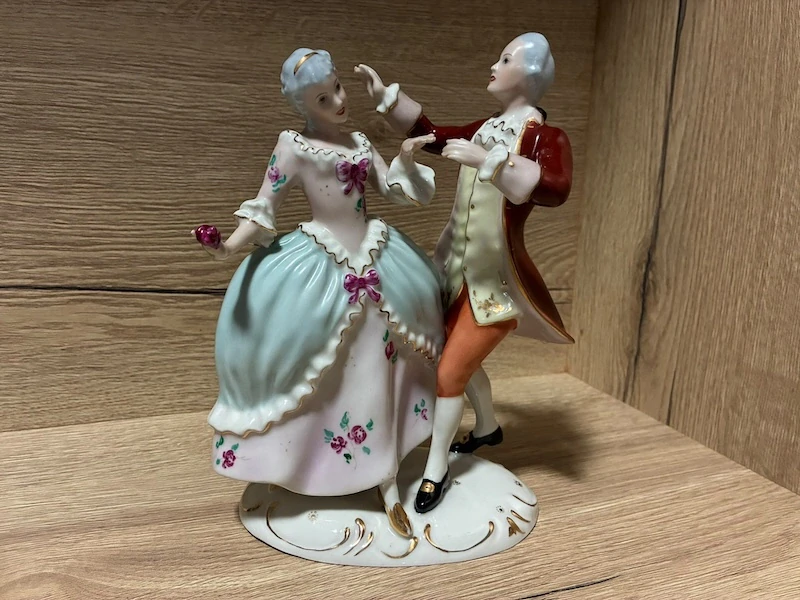 Porcelánová soška Taneční pár – Royal Dux