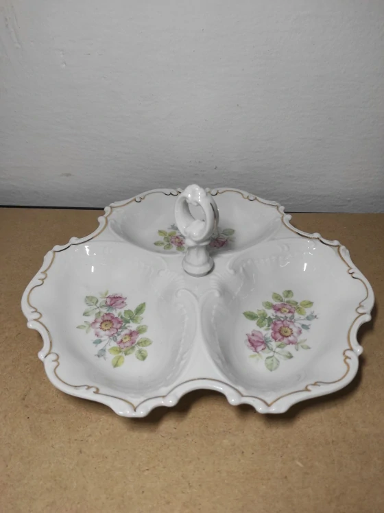 Porcelánový kabaret Pirken Hammer