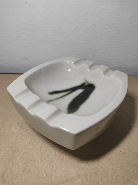 Popelník Ditmar Urbach 