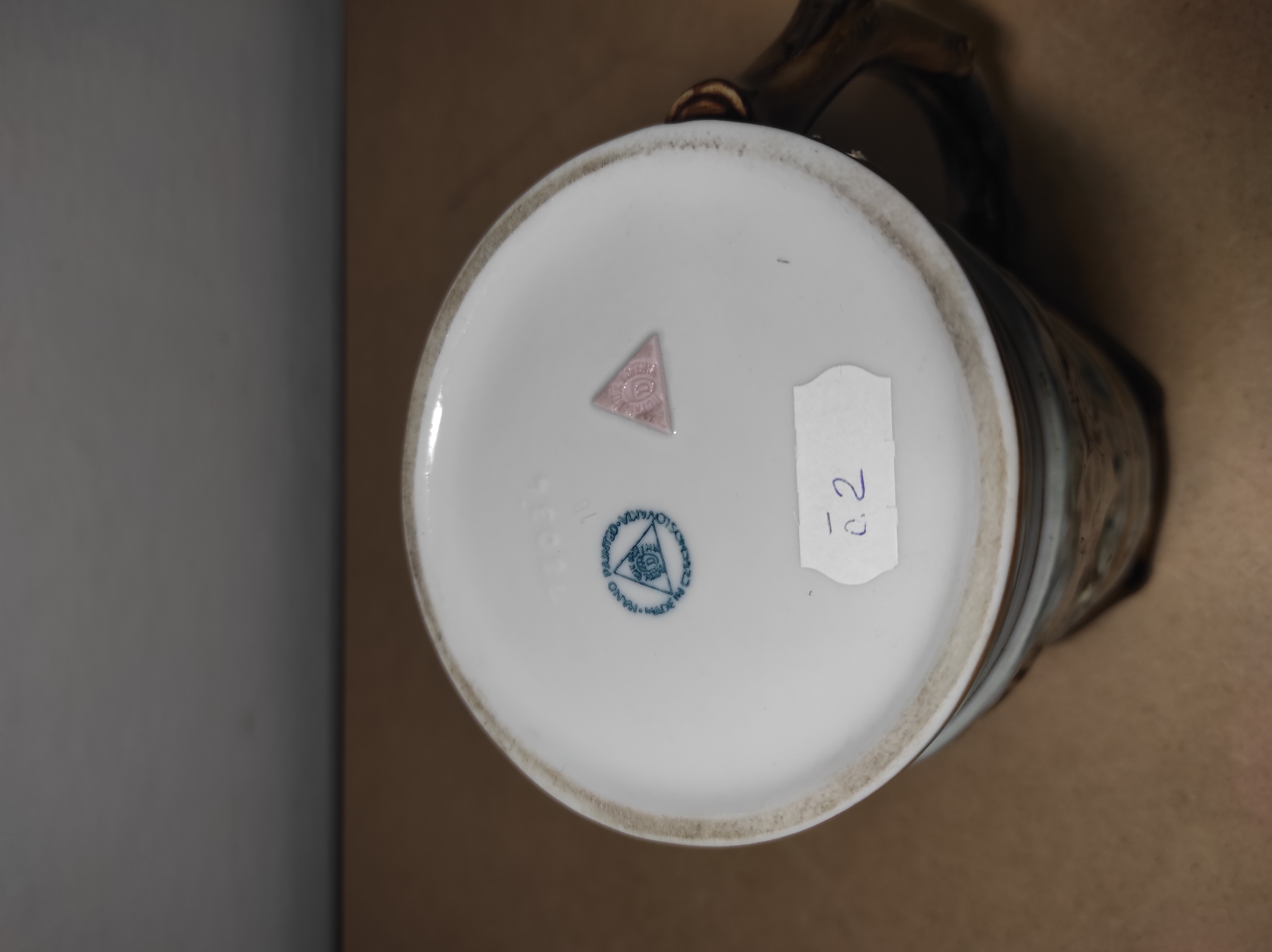 Porcelánový korbel Royal Dux č.2