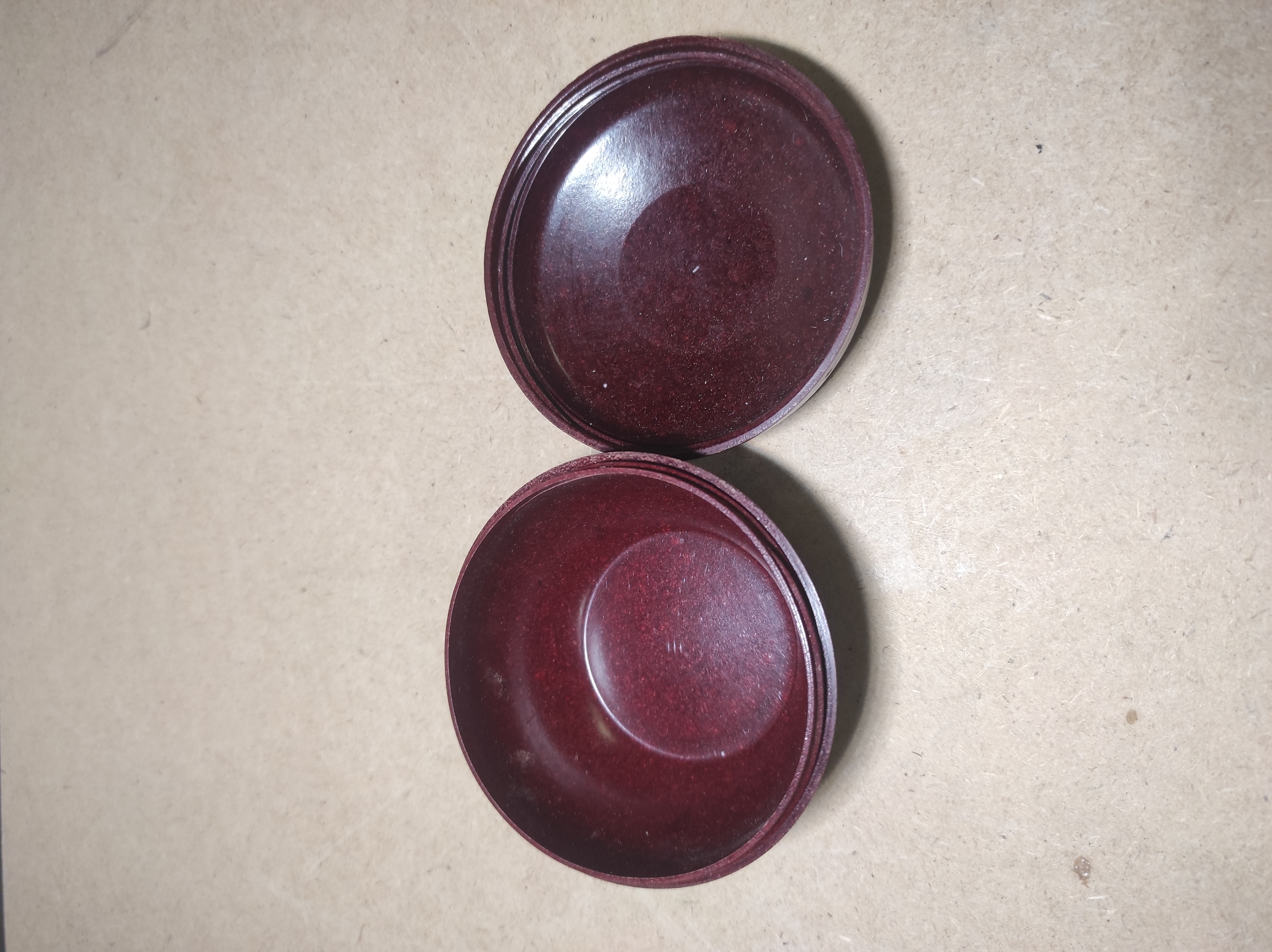 Stará bakelitová krabička Kozmetika Bratislava holení