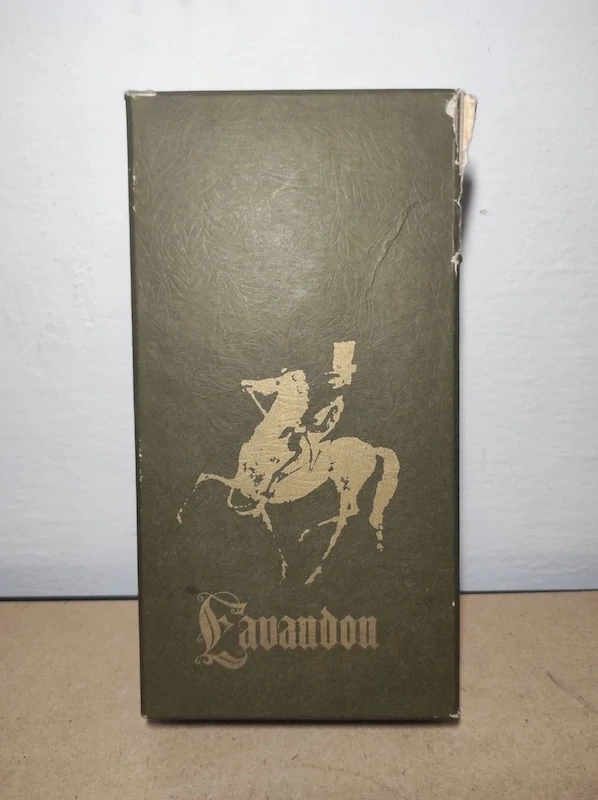 Staré ruční holicí strojky 