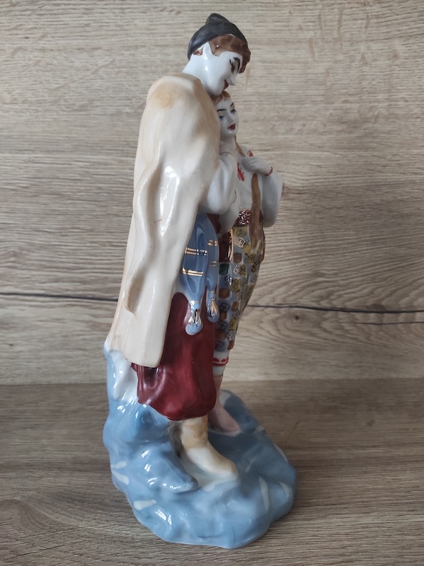 Porcelánová soška Milenci 