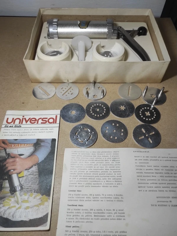 Lis na těsto - Kovozávody Semily 