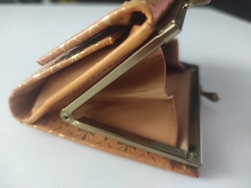 Retro kožená dámská peněženka 