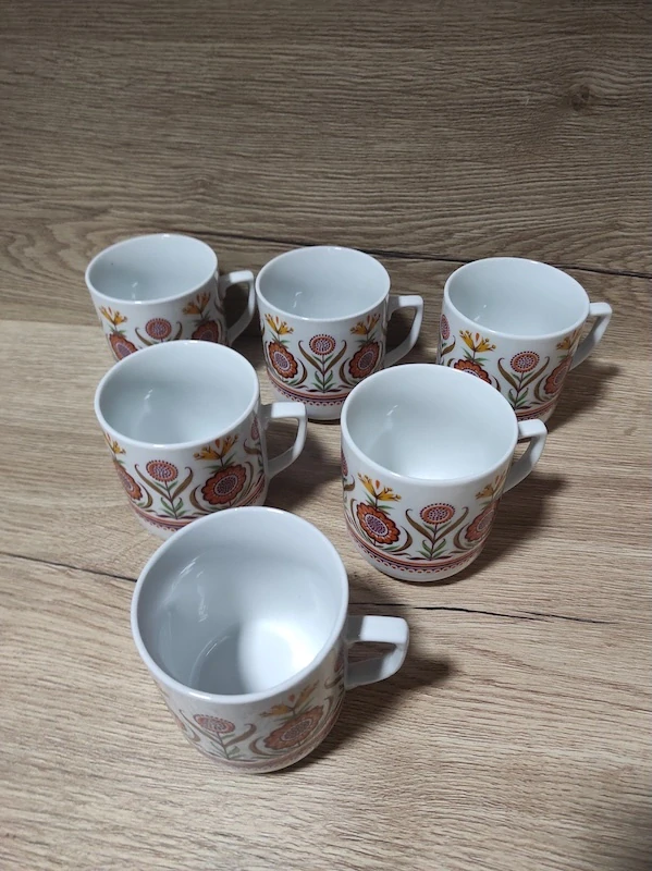 Sada retro hrníčků 