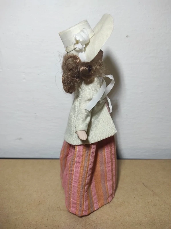 Porcelánová panenka 