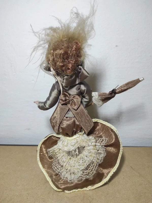 Porcelánová panenka 