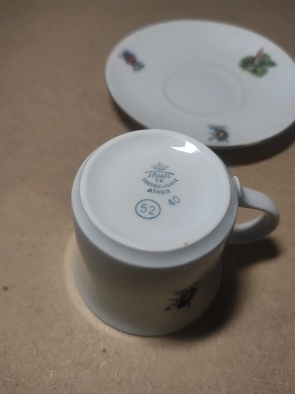 Dětský hrnek s podšálkem 