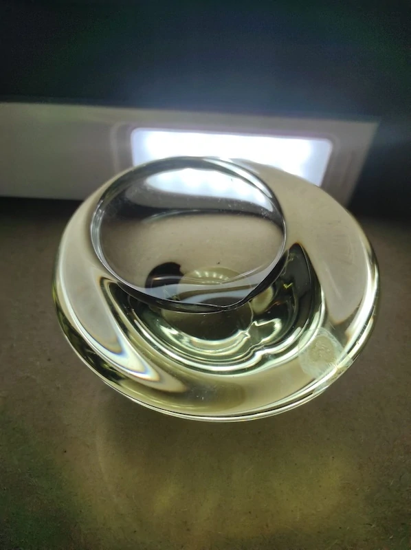 Popelník hutní sklo 