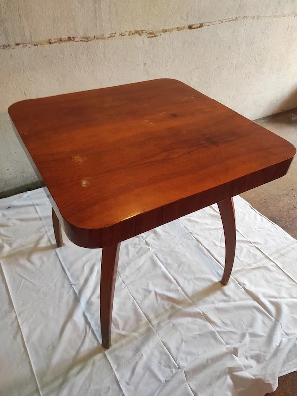 Konferenční stolek Halabala 