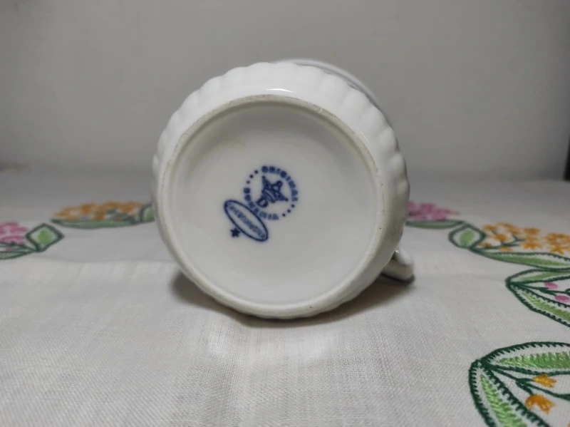 Hrnek cibulák Dubí 