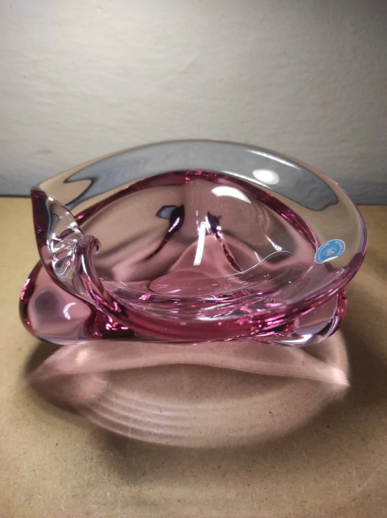 Popelník hutní sklo 